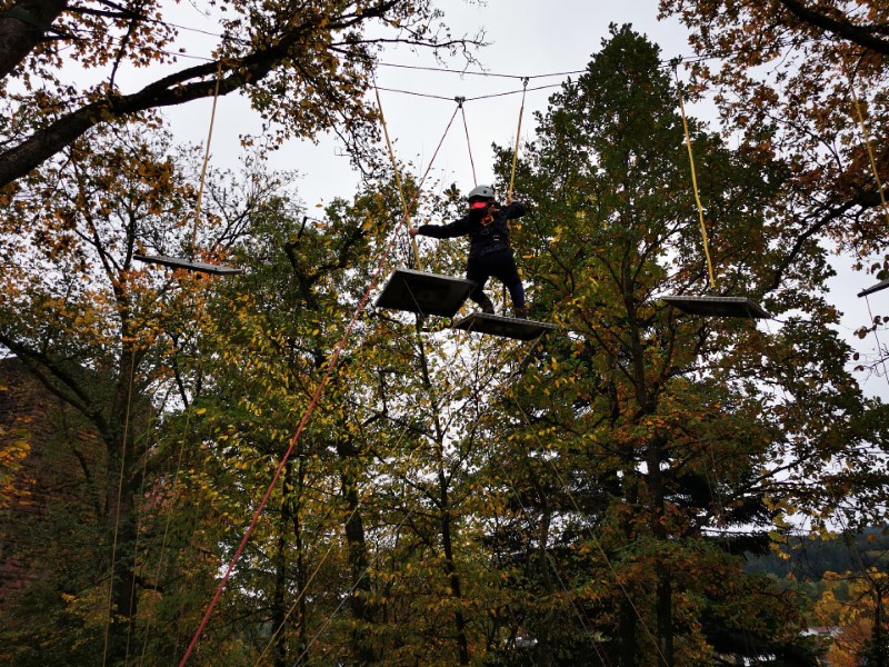 6c im hochseilgarten 3 Web quer